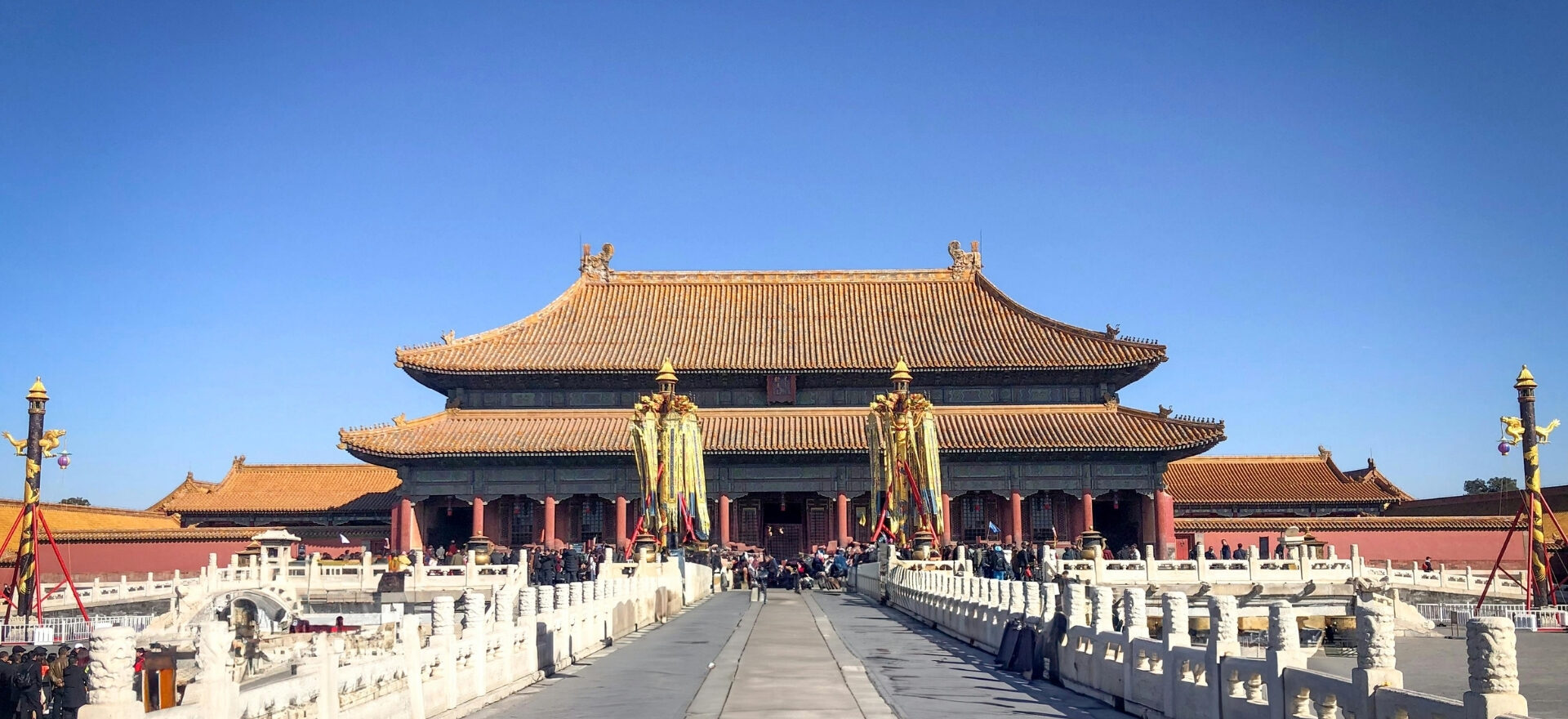 Vista panorámica de la Ciudad Prohibida en Pekín, un hito clave incluido en el itinerario del viaje a China con Panda de Traveland.