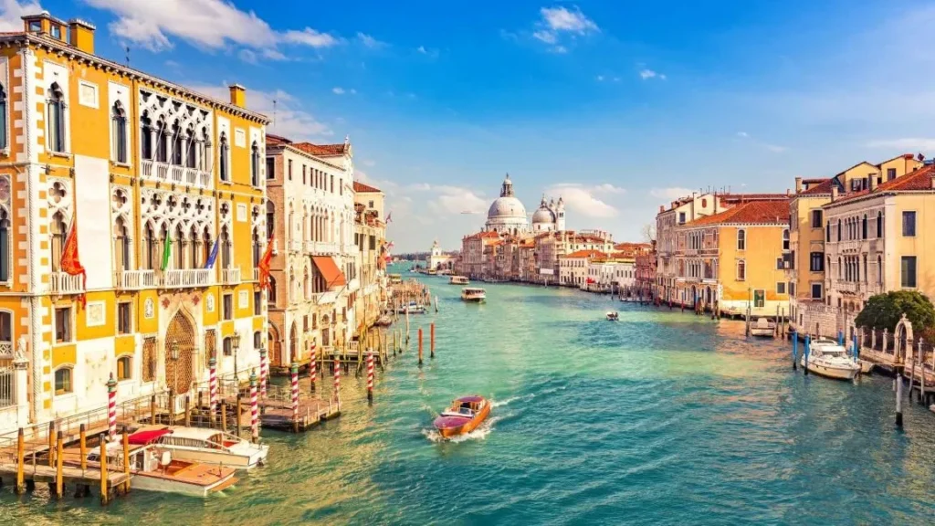 Vista panorámica del Gran Canal de Venecia en Italia para viajes con Traveland