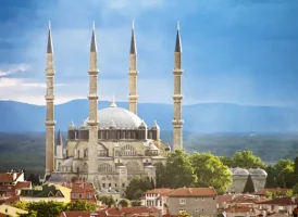 Vista panorámica de la Mezquita Selimiye en Edirne Turquía con Traveland